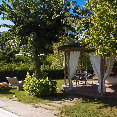 Tuscan Farm With Spectacular Views *