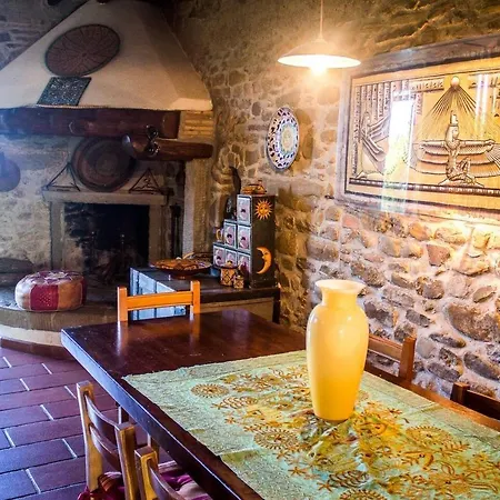 Tuscan Farm With Spectacular Views 别墅